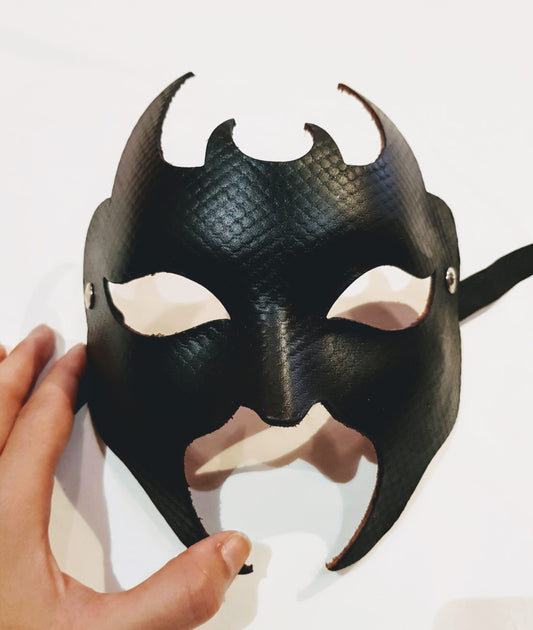 Start me up leather mask