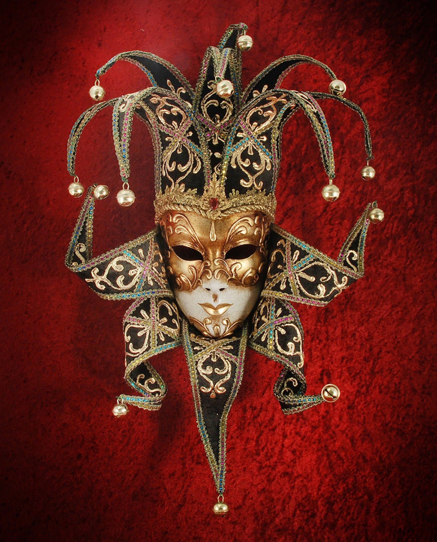 Máscara alegre estilo veneciano Carnaval en Venecia opción tricolor con pan de oro