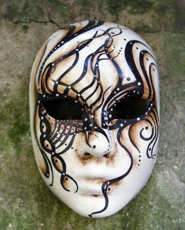 Máscaras venecianas originales hechas a mano en Italia.