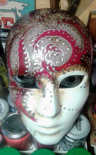 Máscaras venecianas originales hechas a mano en Italia.