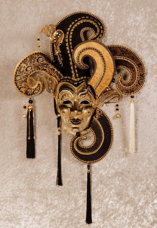 Venetian Mask for Carnival - Real costume from 1400 century